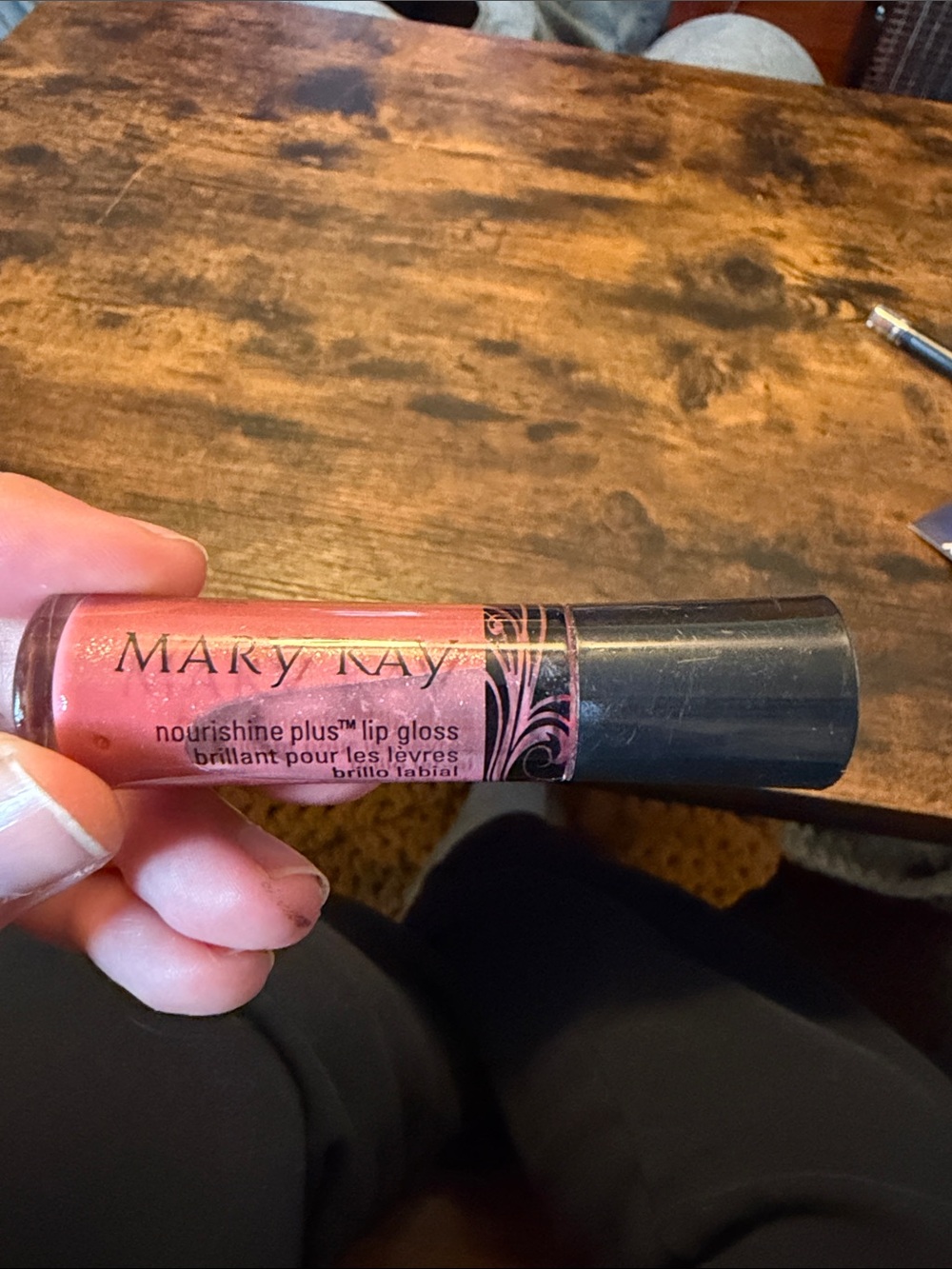 Mary Kay Shimmery Rose Pink Lip Gloss - Picture 2 of 2